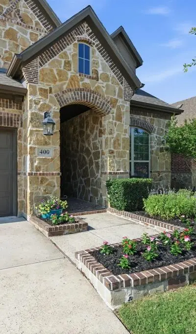 400 Ridgewood Drive, Lewisville TX 75067