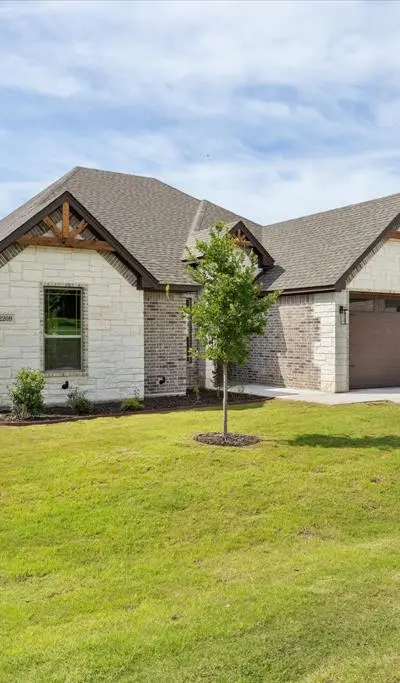 2209 Snake River Drive, Granbury TX 76048 - Photo 3