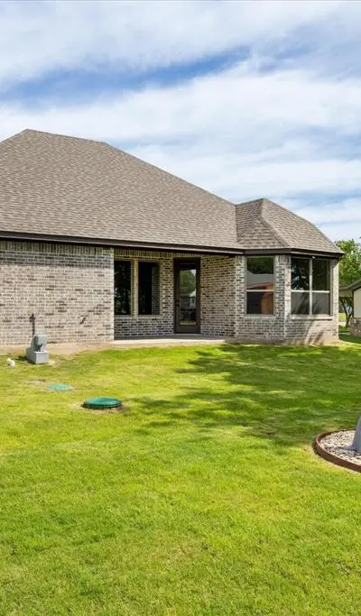 2209 Snake River Drive, Granbury TX 76048 - Photo 5