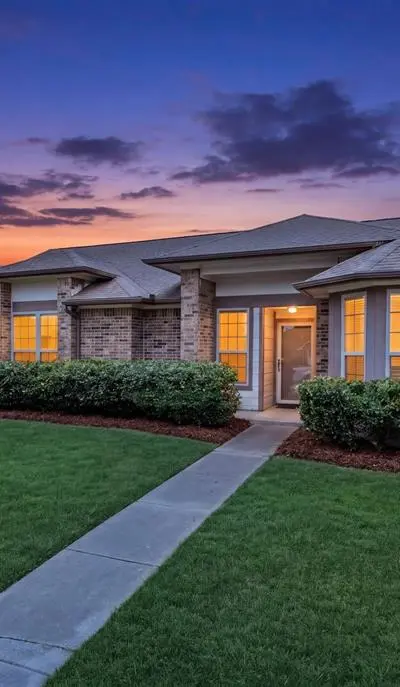 2726 Collins Boulevard, Garland TX 75044
