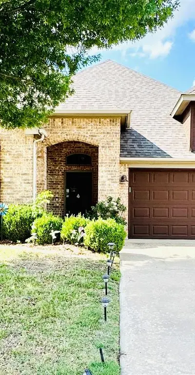 8105 Winter Falls Trail, Fort Worth TX 76053