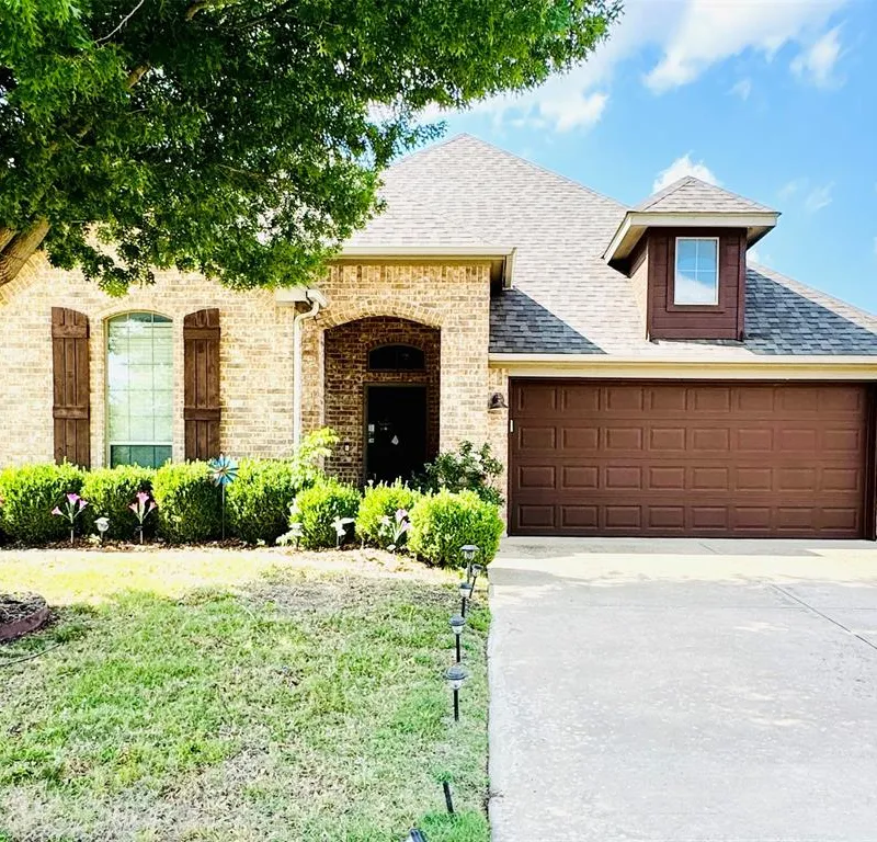 8105 Winter Falls Trail, Fort Worth TX 76053