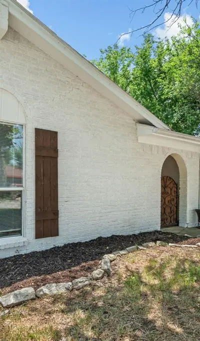 5812 Haney Drive, Watauga TX 76148 - Photo 3