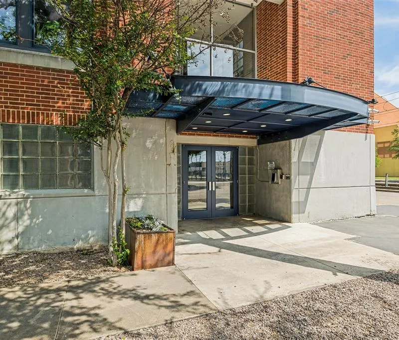2502 Live Oak Street # 228, Dallas TX 75204