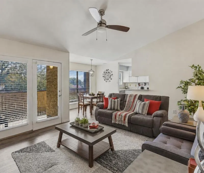 1900 Cloisters Drive # 322, Arlington TX 76011