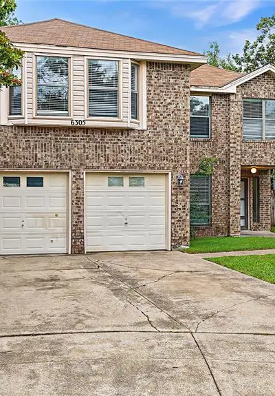 6305 Meadow Glen Drive, Arlington TX 76018 - Photo 3