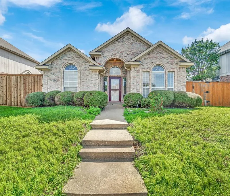 6601 Teresa Lane, Rowlett TX 75089