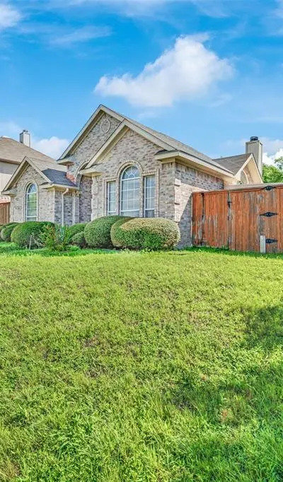 6601 Teresa Lane, Rowlett TX 75089 - Photo 2