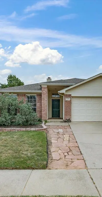 1123 Greenview Lane, Kennedale TX 76060 - Photo 4