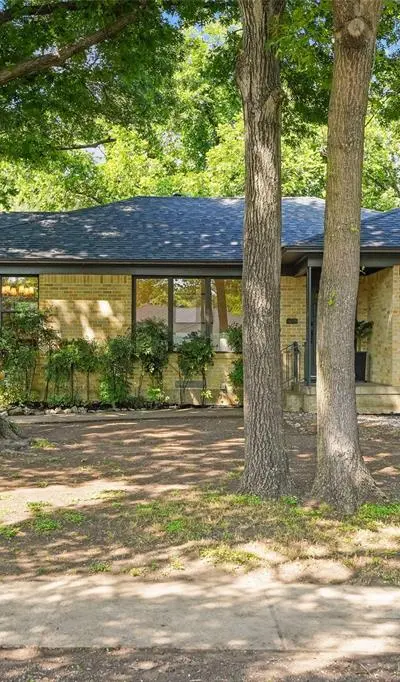 1711 Quadrangle Drive, Dallas TX 75228 - Photo 3
