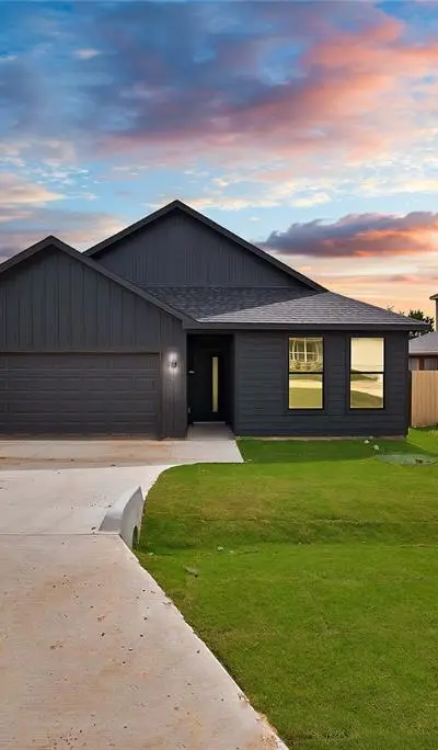 5700 Barkridge Drive, Granbury TX 76048 - Photo 2