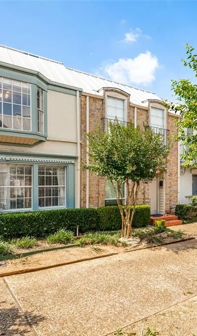 3012 Brockbank Court, Dallas TX 75220