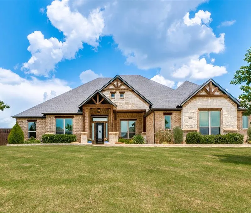 850 Horseshoe Meadows Drive, Waxahachie TX 75167