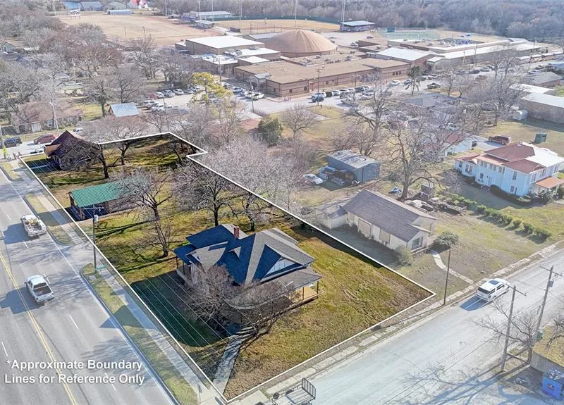 400 S Broad Street, Saint Jo TX 76265