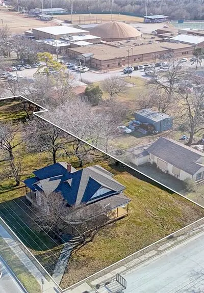 400 S Broad Street, Saint Jo TX 76265
