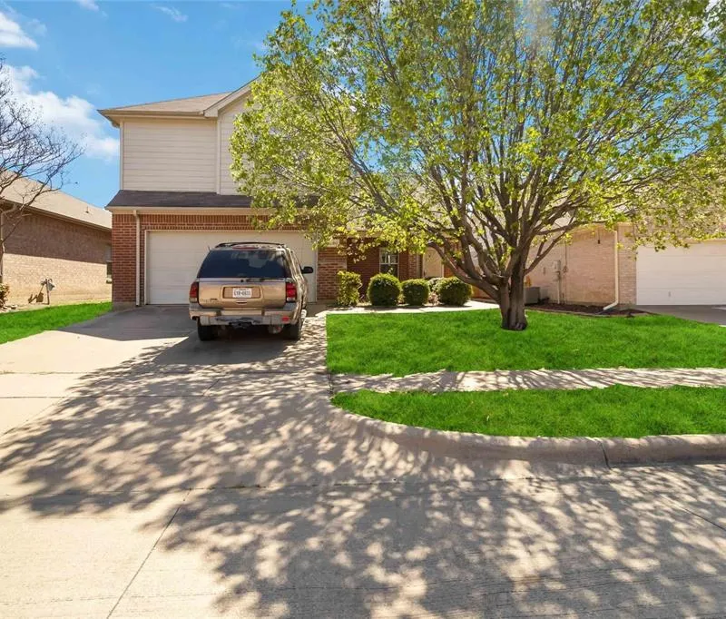 2680 Silver Hill Drive, Fort Worth TX 76131