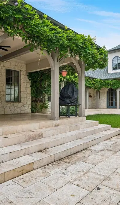 4424 Manning Lane, Dallas TX 75220 - Photo 2