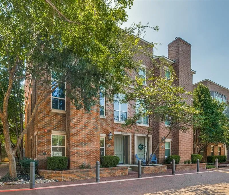 7700 Eastern Avenue # 401, Dallas TX 75209