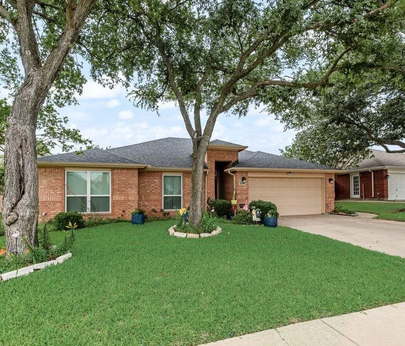 808 Chancellorsville Parkway, Grand Prairie TX 75052