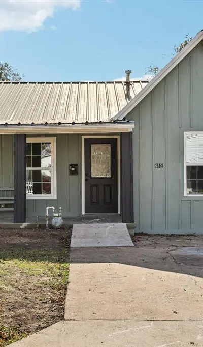 314 Greenwood Street, Terrell TX 75160