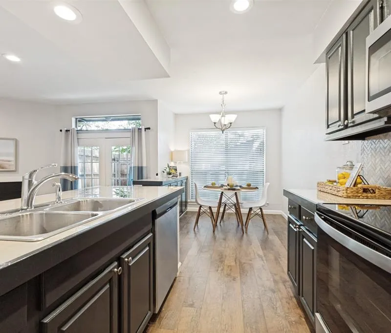 7525 Holly Hill Drive # 3, Dallas TX 75231