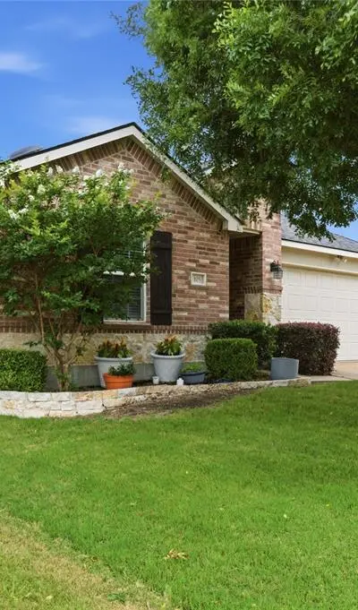 105 Honeysuckle Court, Fate TX 75189 - Photo 2