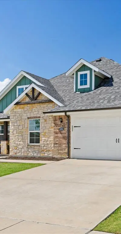 4904 Stratford Place Drive, Sanger TX 76266 - Photo 3