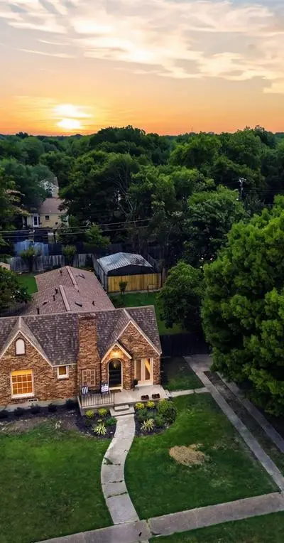 6141 Fairway Avenue, Dallas TX 75227