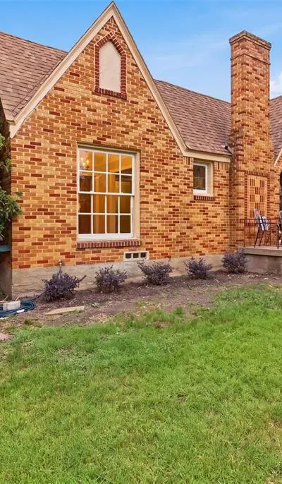 6141 Fairway Avenue, Dallas TX 75227 - Photo 3