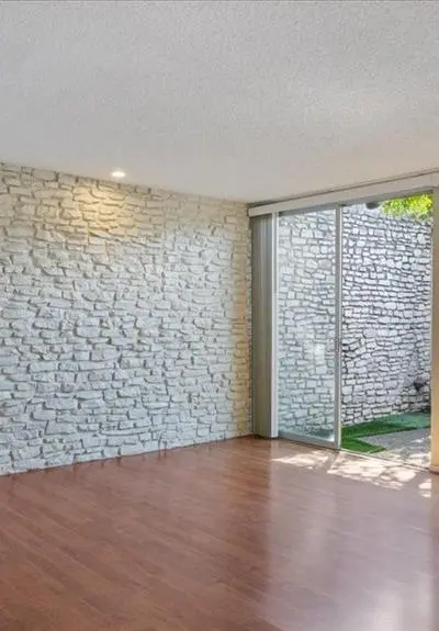 4500 E Westridge Avenue # 18, Fort Worth TX 76116 - Photo 2