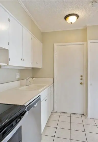4500 E Westridge Avenue # 18, Fort Worth TX 76116 - Photo 5