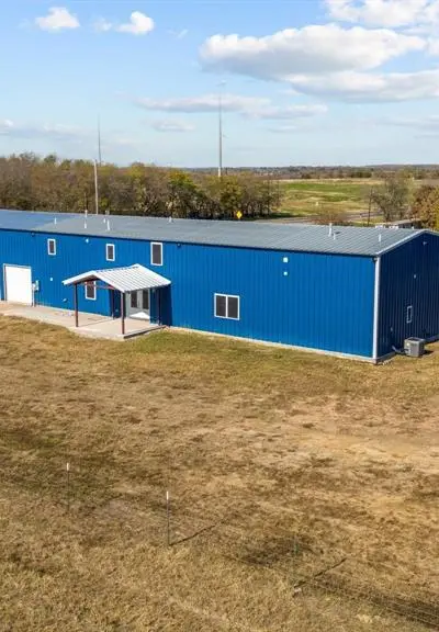 915 Ole Ambrose, Bells TX 75414 - Photo 2