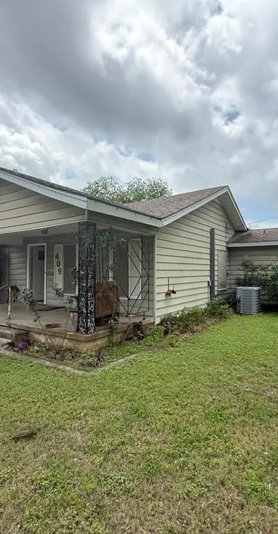 409 Dixon Street, Cleburne TX 76033