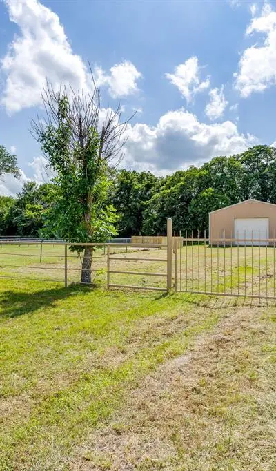 117 Perdue Lane, Weatherford TX 76085 - Photo 5