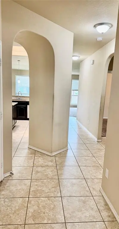 1104 Crest Ridge Drive, Glenn Heights TX 75154 - Photo 4