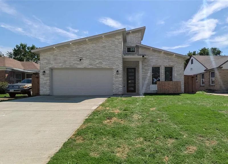 7215 Thurston Drive, Dallas TX 75235
