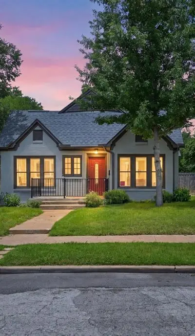 3319 Irwindell Boulevard, Dallas TX 75211