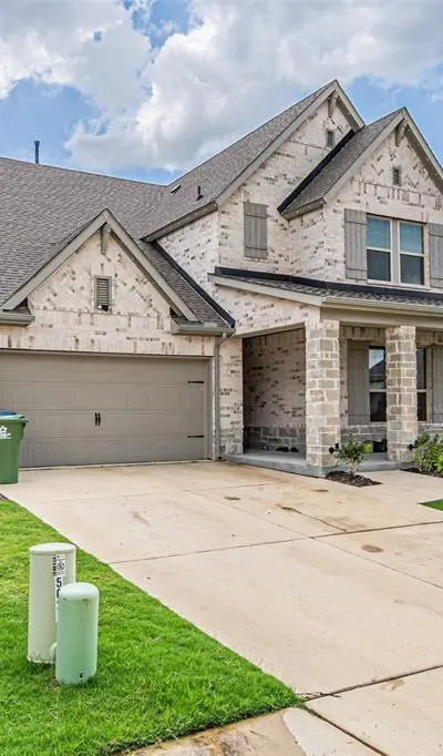 5028 Sandbrock Parkway, Aubrey TX 76227 - Photo 2