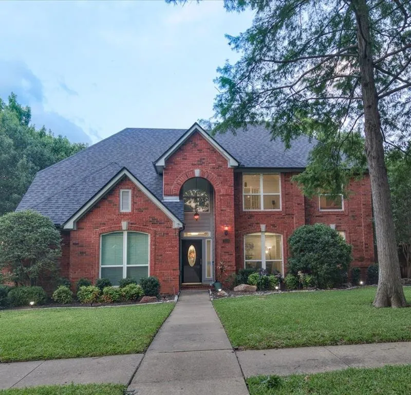 4016 Stone Brooke Drive, Grapevine TX 76051