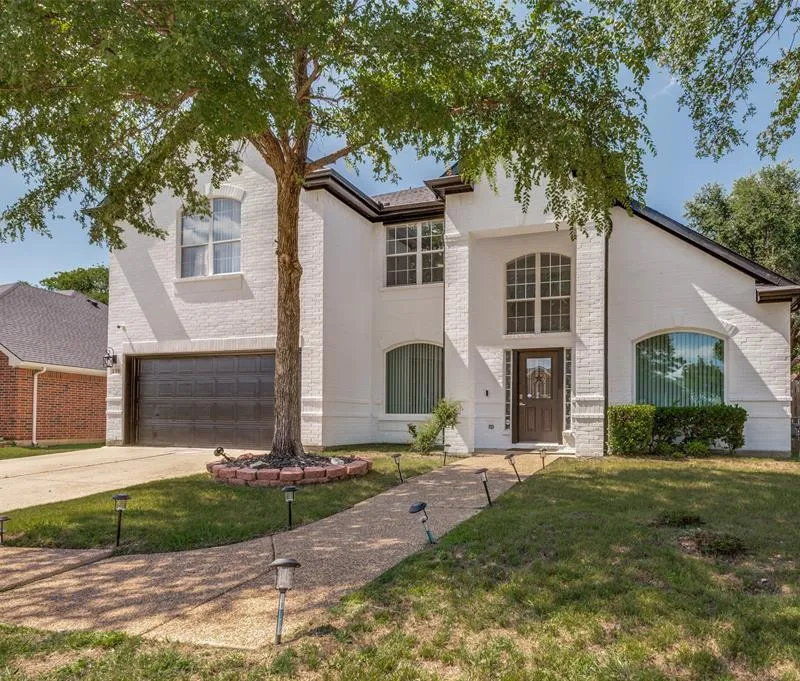 230 Longhorn Trail, Grand Prairie TX 75052