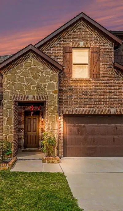 8825 Landergin Mesa Drive, Fort Worth TX 76131