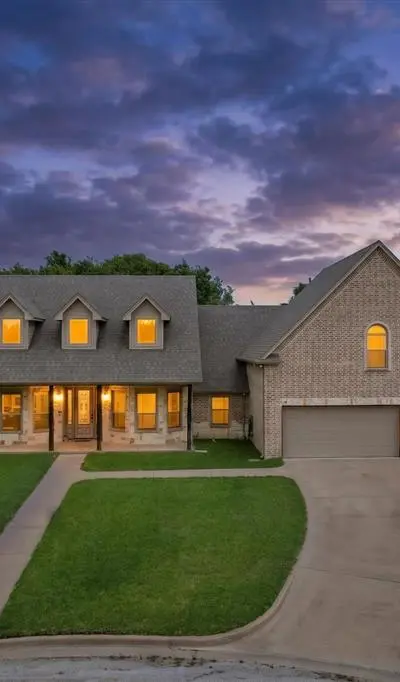 548 Mckittrick Court, Godley TX 76044