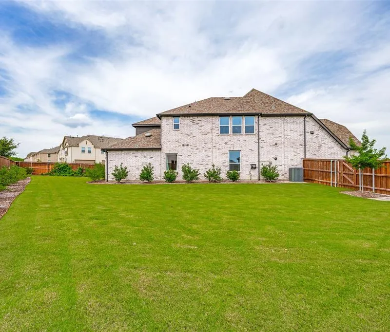 3800 Sky Drive, Sherman TX 75090