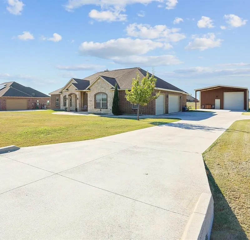 5520 Littlefield Drive, Dish TX 76247