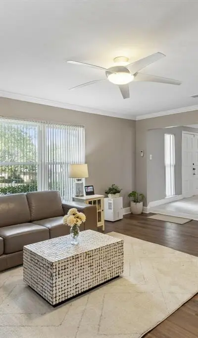 1310 Briar Hollow Lane, Garland TX 75043 - Photo 5