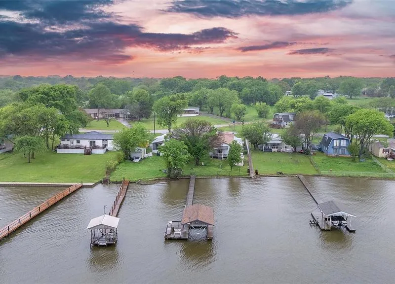318 Overlook Trail, Gun Barrel City TX 75156
