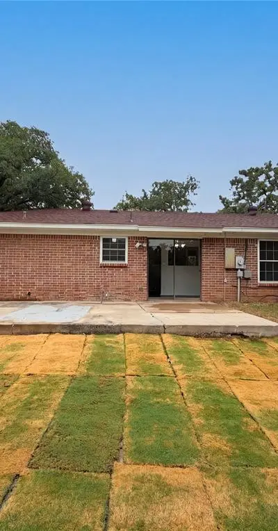 512 Lake Crest Parkway, Azle TX 76020 - Photo 5