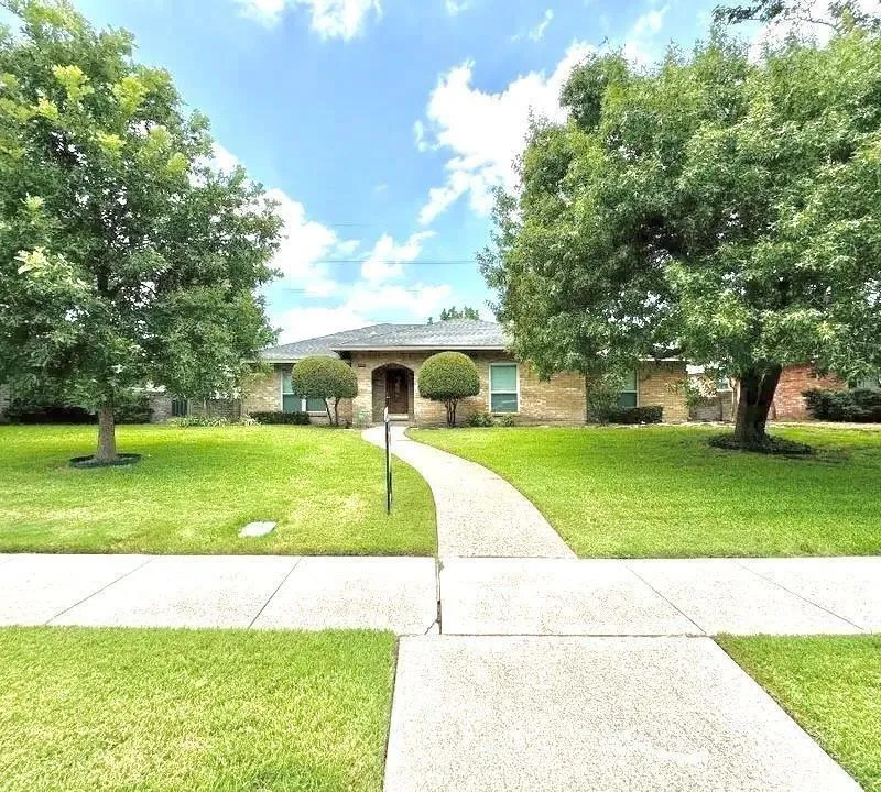 909 Hillsdale Drive, Richardson TX 75081
