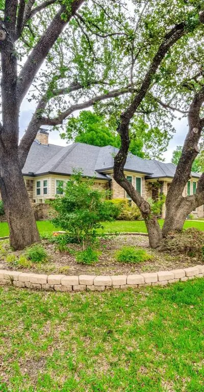7315 Debbe Drive, Dallas TX 75252 - Photo 2
