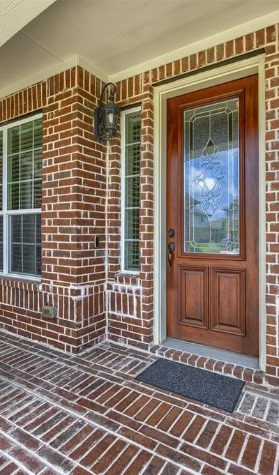6425 Abbotsford Drive, Plano TX 75074 - Photo 2